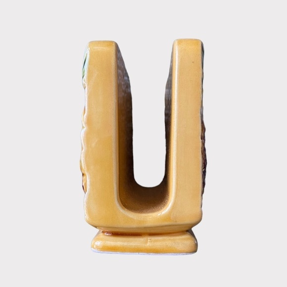 𝅺VINTAGE | Ceramic Pineapple Napkin Holder (sc) - Picture 2 of 9